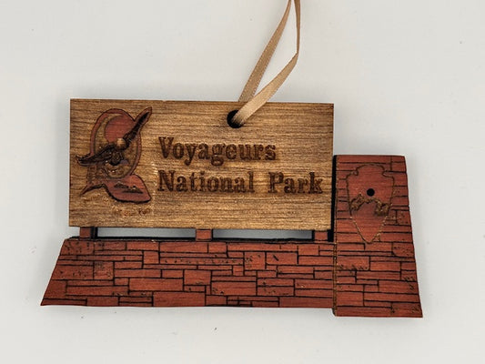 Voyageurs National Park pinnament ornament